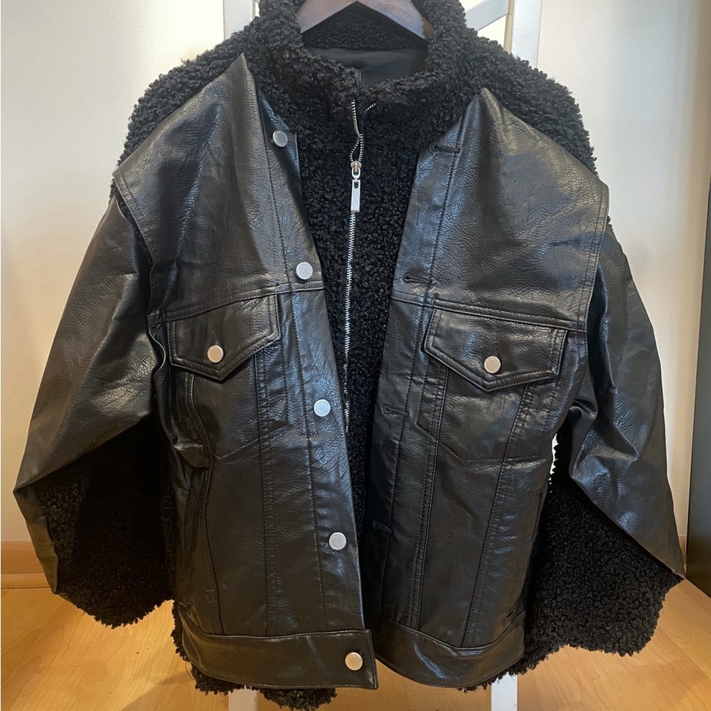 Blank NYC Black sherpa & faux leather jacket - Picture 5 of 6